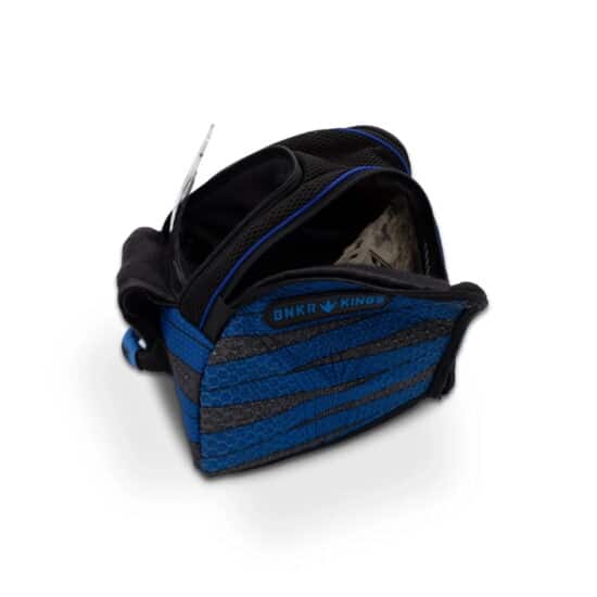 Bunkerkings_Supreme_Goggle_Bag_Blue_Laces_open