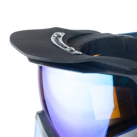 SSC_Maskenschirm_Visor_fuer_Bunkerkings_CMD_Maske_schwarz_details_montiert.jpg
